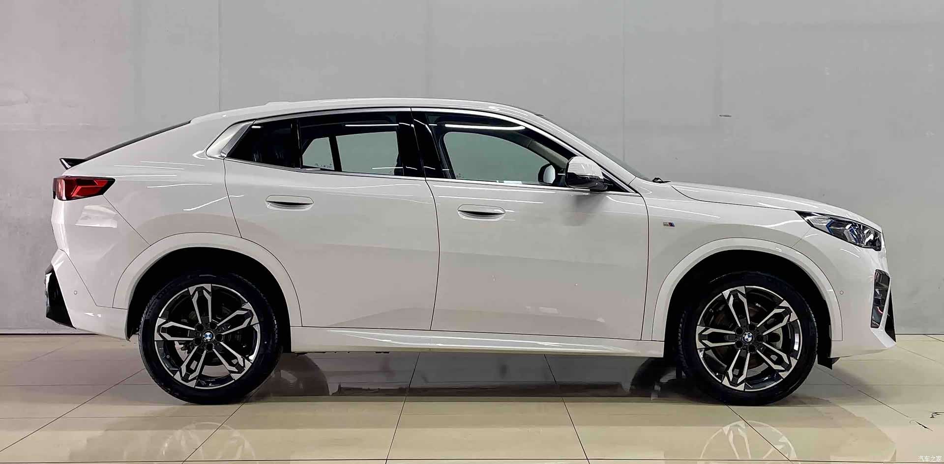 BMW X2, 2025 4