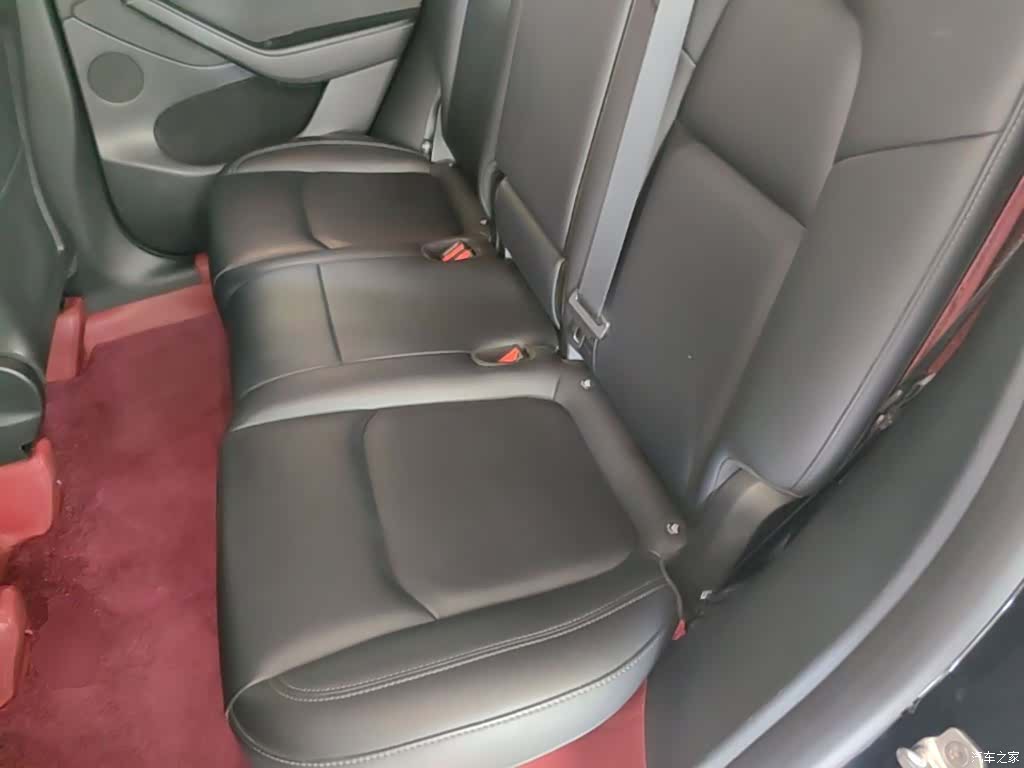 Tesla Model Y, 2022 17