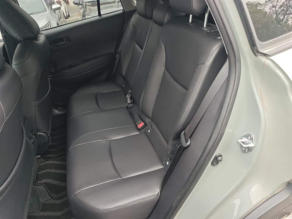 Toyota Corolla Sharp amplifier