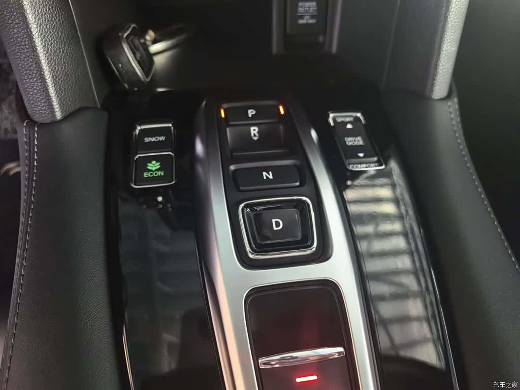Honda UR-V, 2018 11