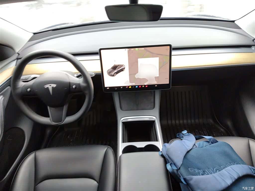 Tesla Model Y, 2022 10