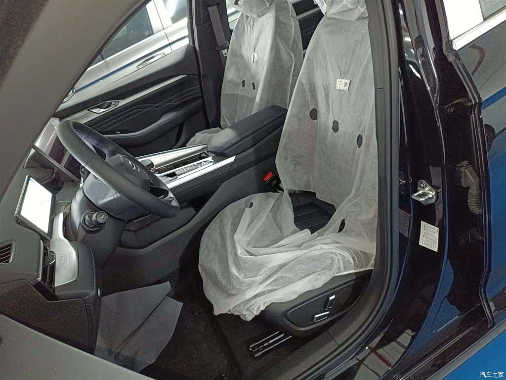 Geely Preface, 2025 11