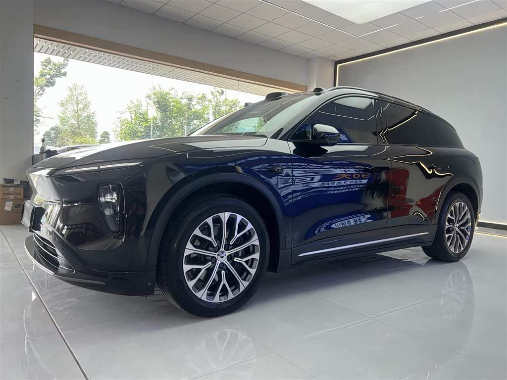 NIO ES6