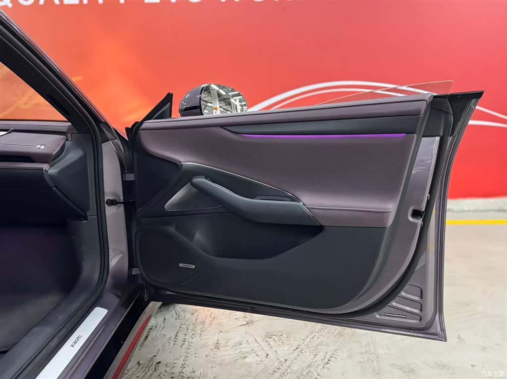 Xiaomi SU7, 2025 12