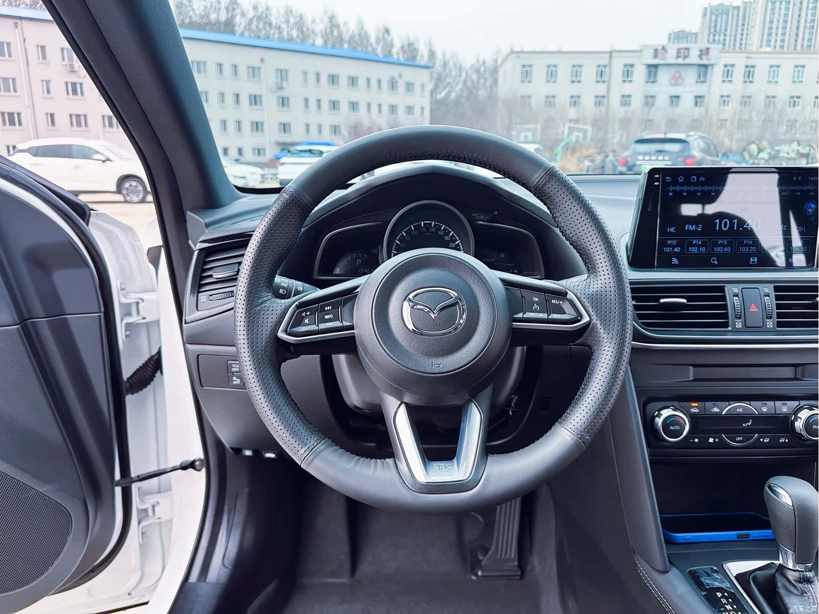 Mazda CX-4, 2023 16