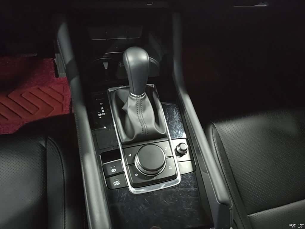 Mazda Mazda3, 2020 14