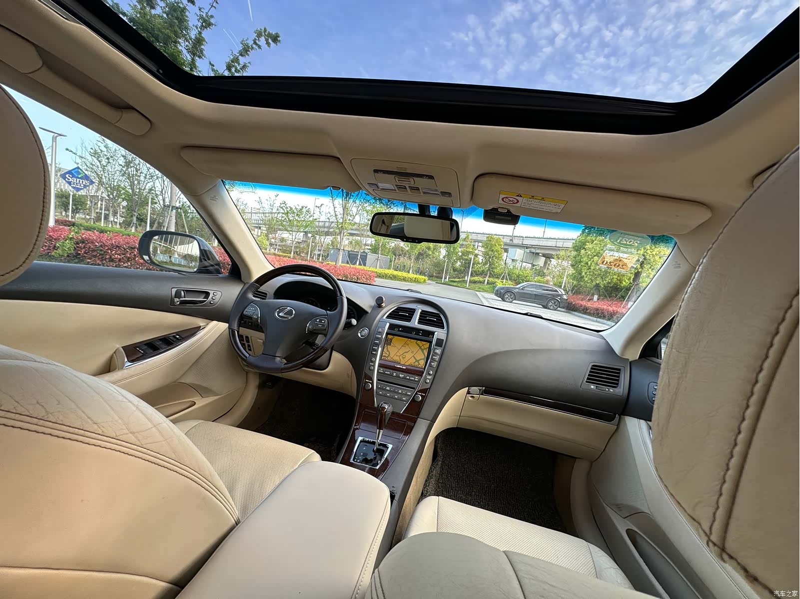 Lexus ES, 2011 11