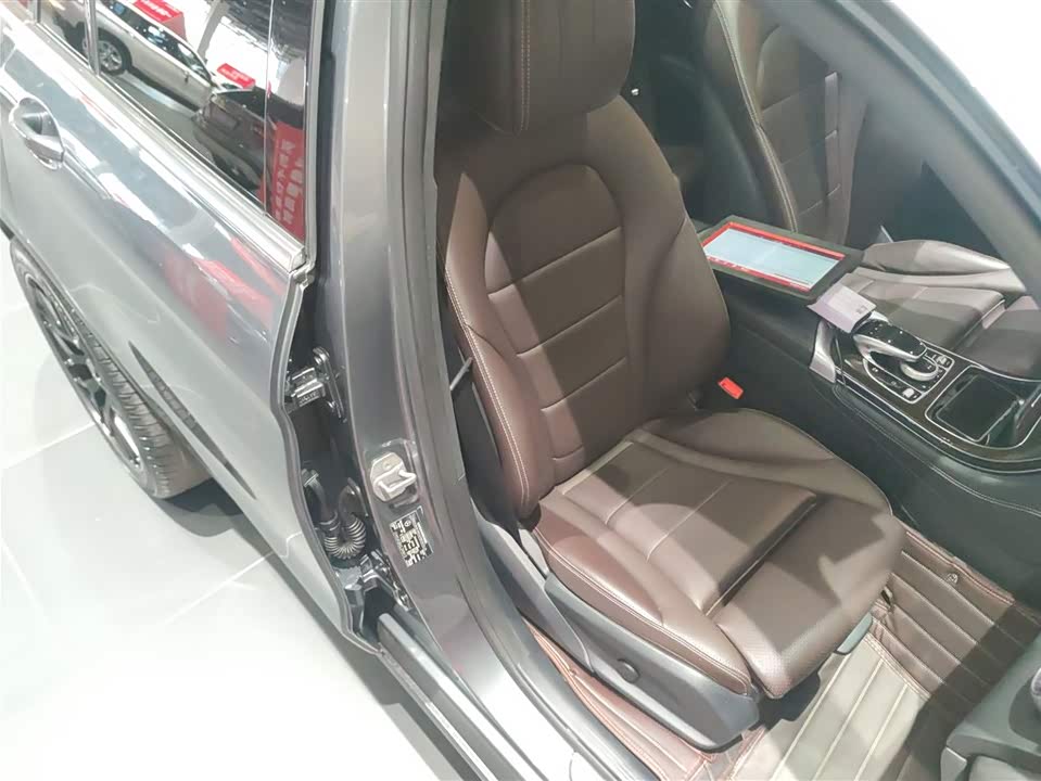 Mercedes-Benz GLC Mercedes-Benz GLC