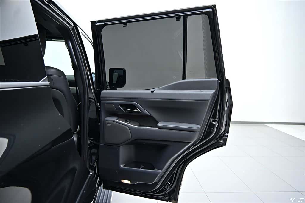 Lexus GX, 2025 21