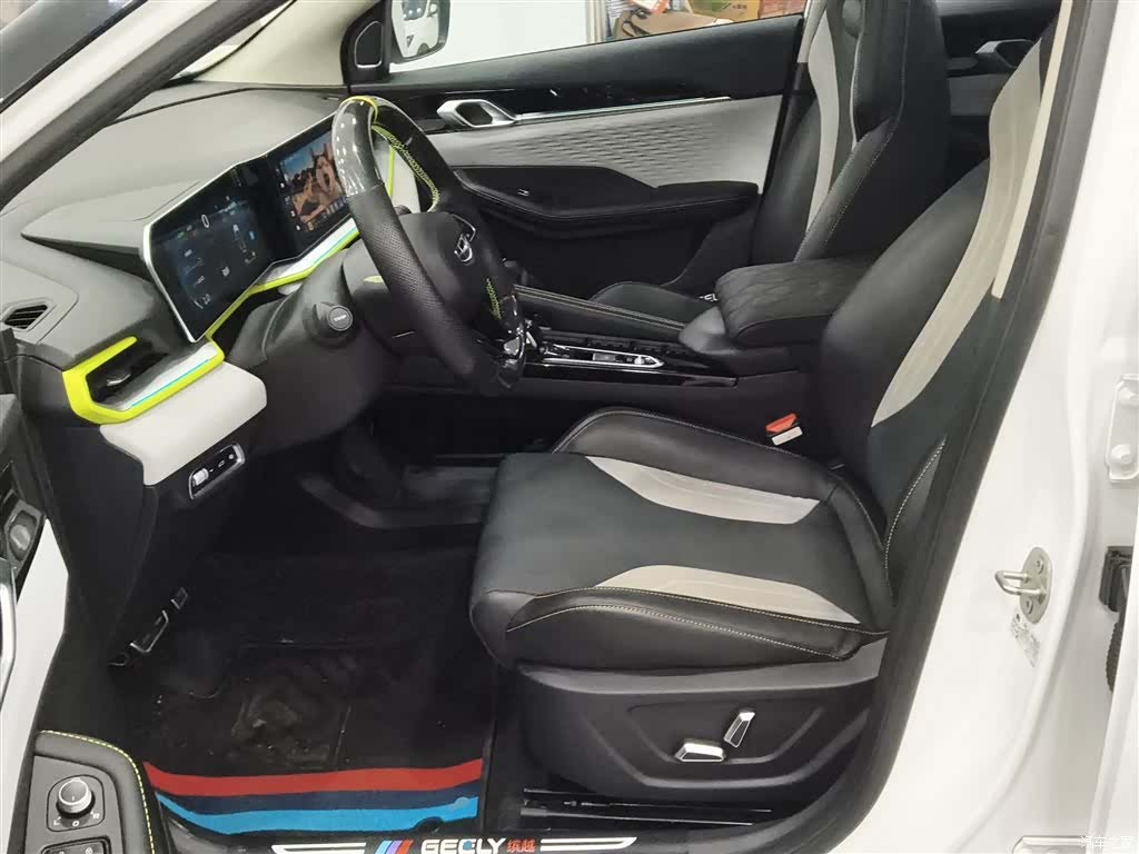 Geely Coolray, 2023 11