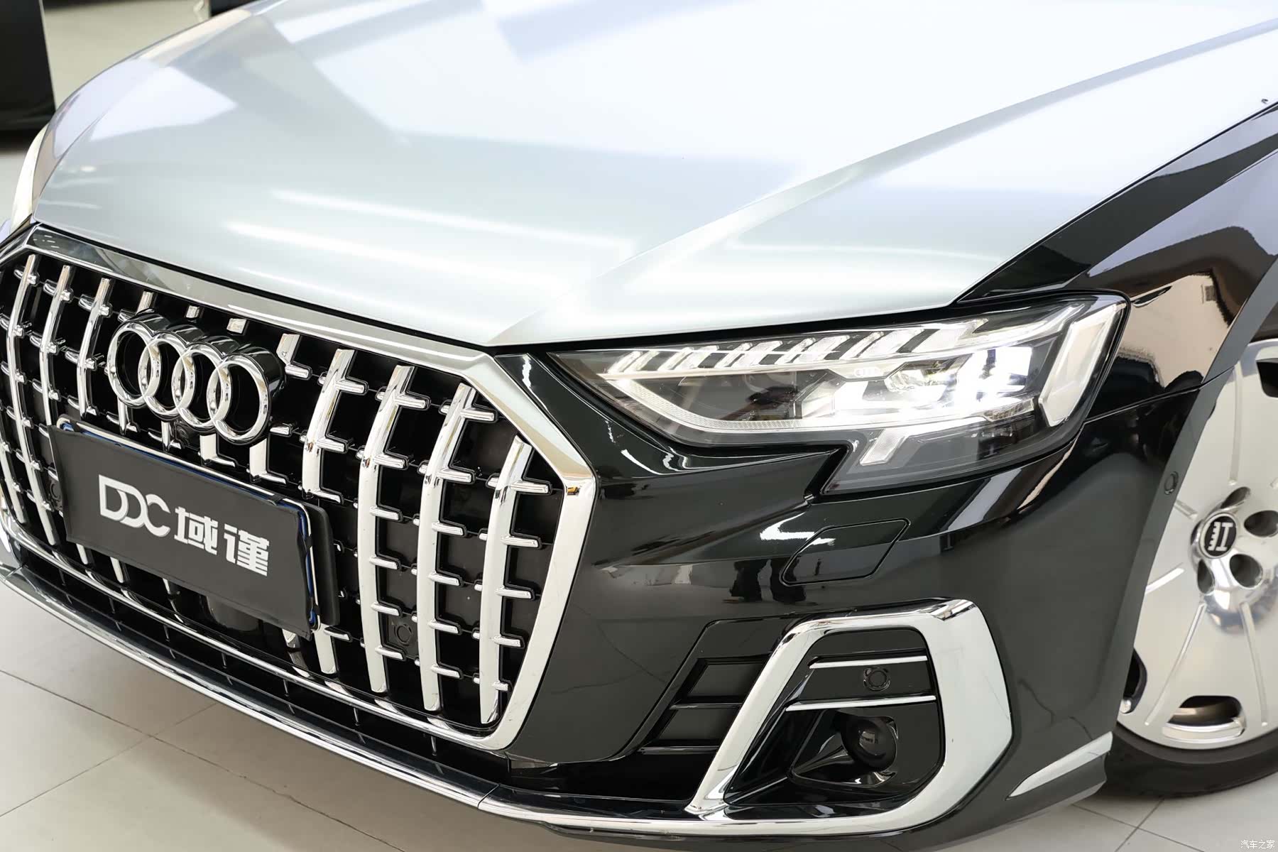 Audi A8L, 2022 8