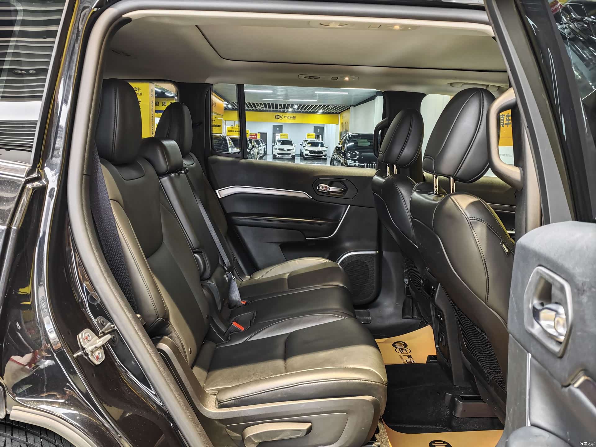 Jeep Grand Commander, 2021 13