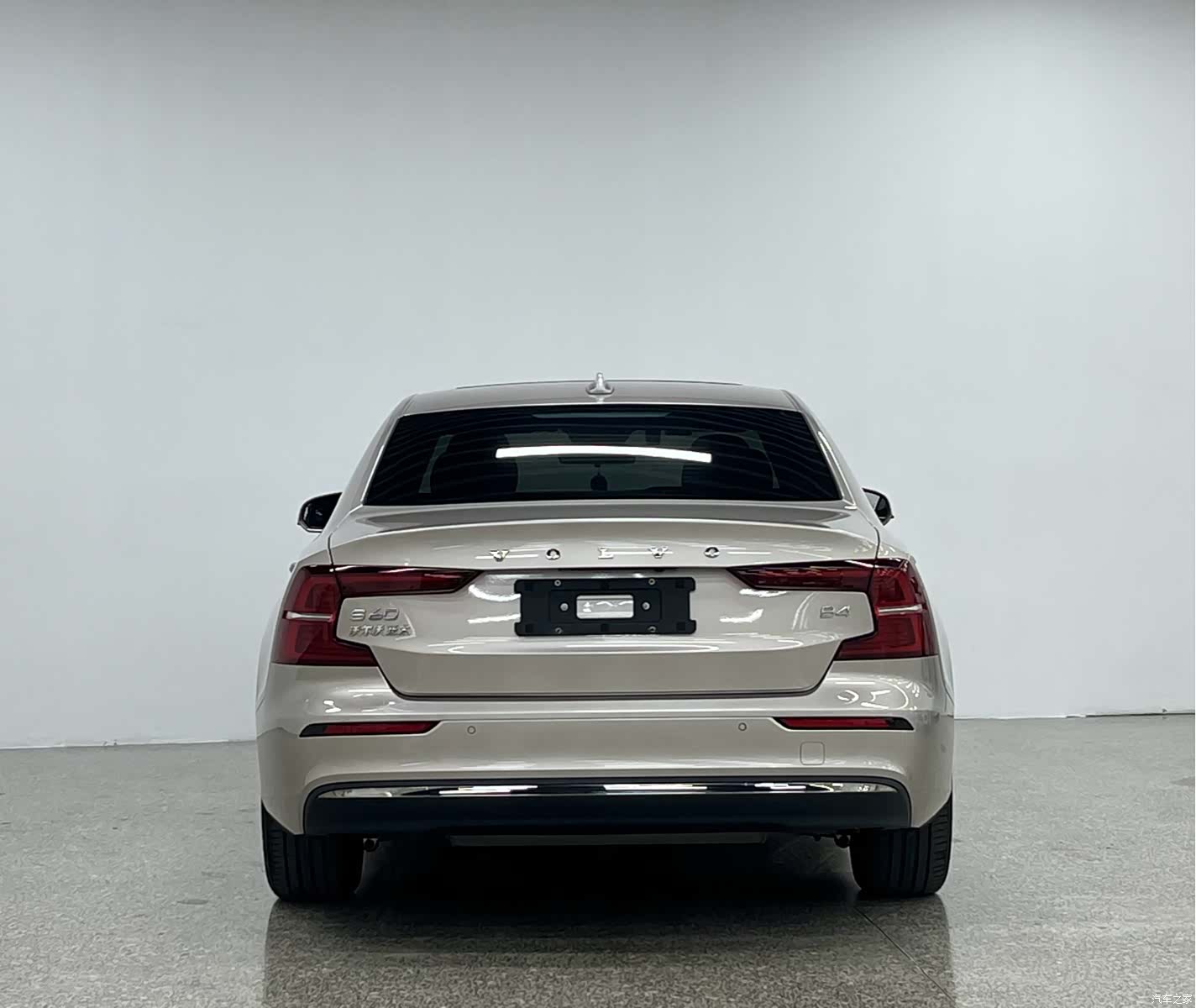 Volvo S60, 2022 7