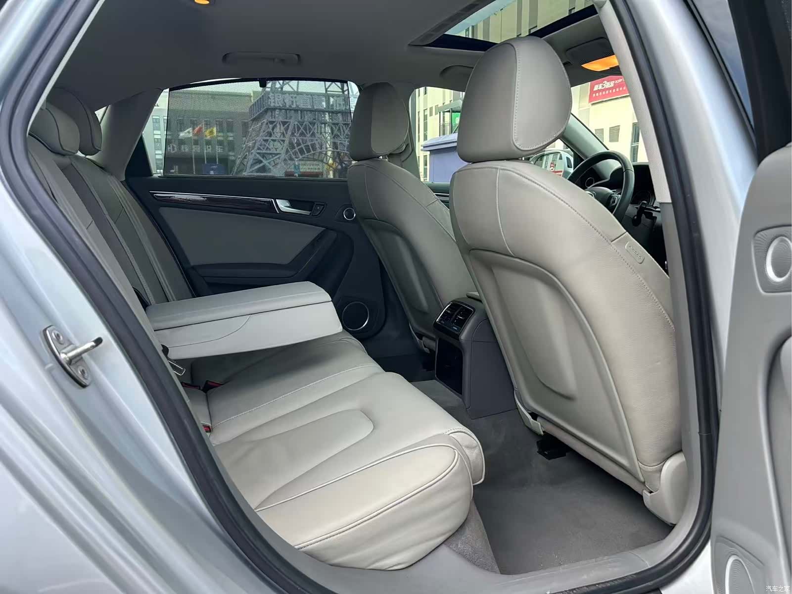 Audi A4L, 2011 9