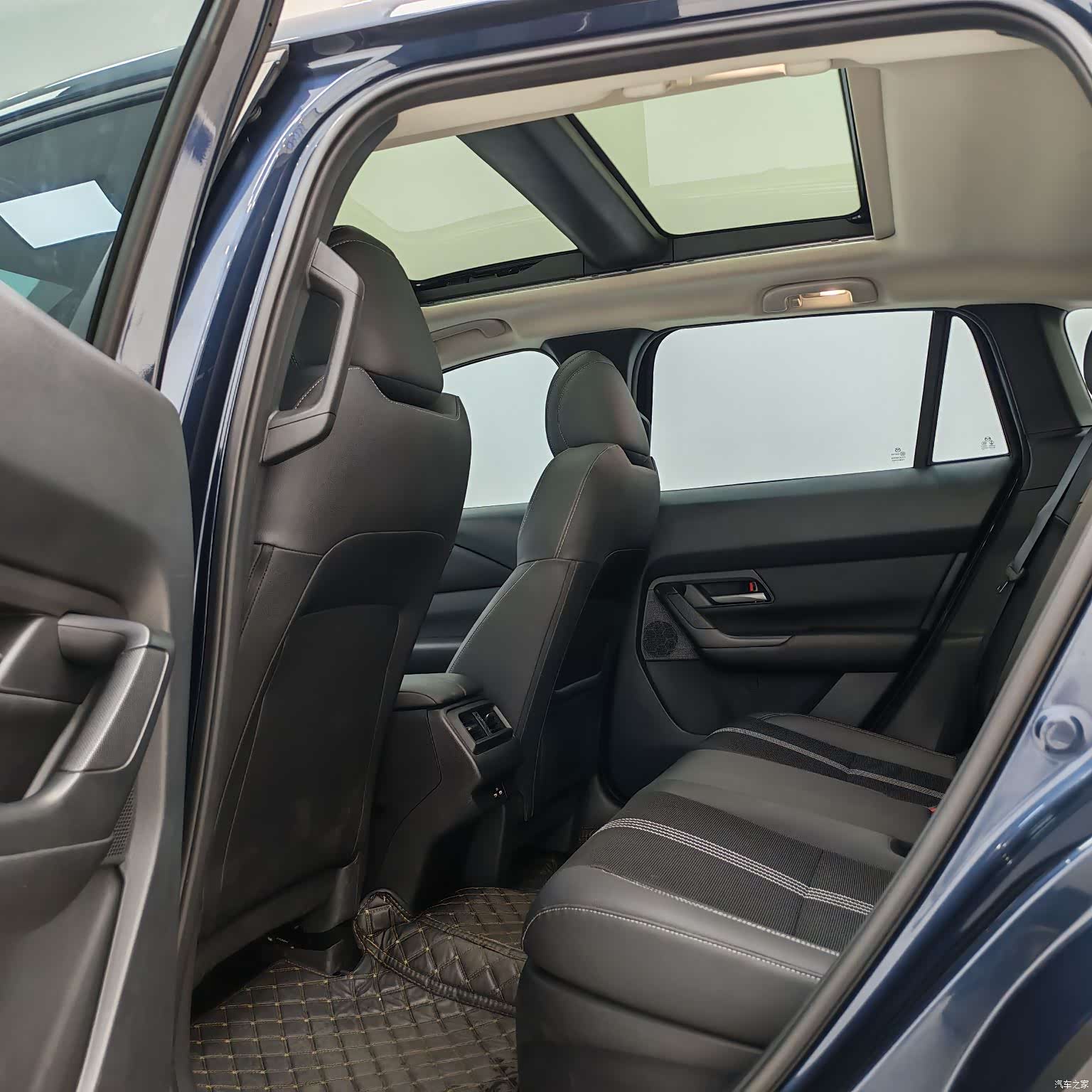 Mazda CX-50, 2023 7