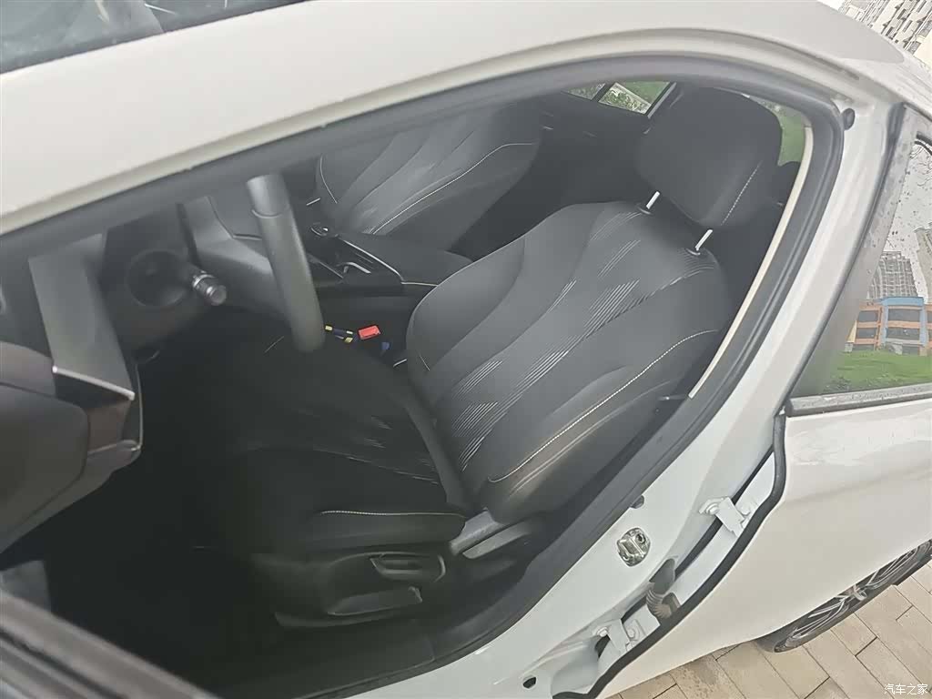 Roewe i5, 2023 15