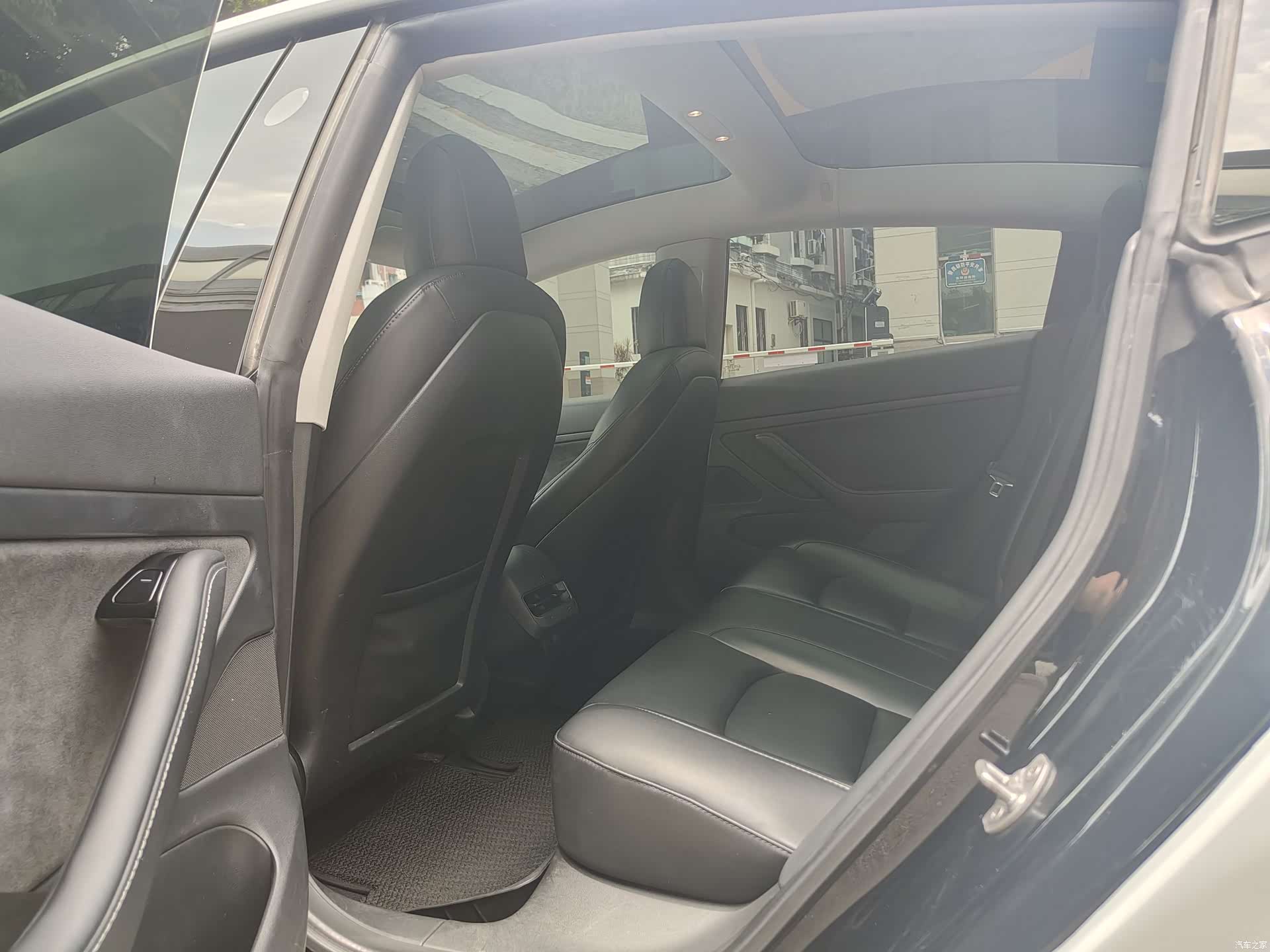 Tesla Model 3, 2020 10
