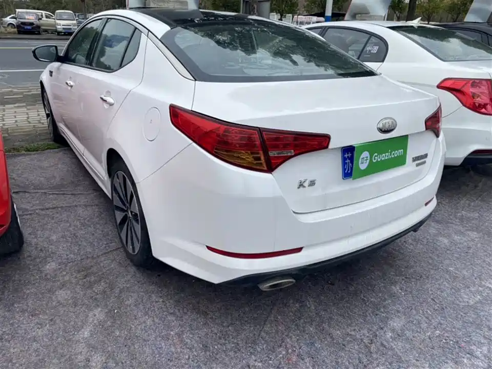 Kia K5