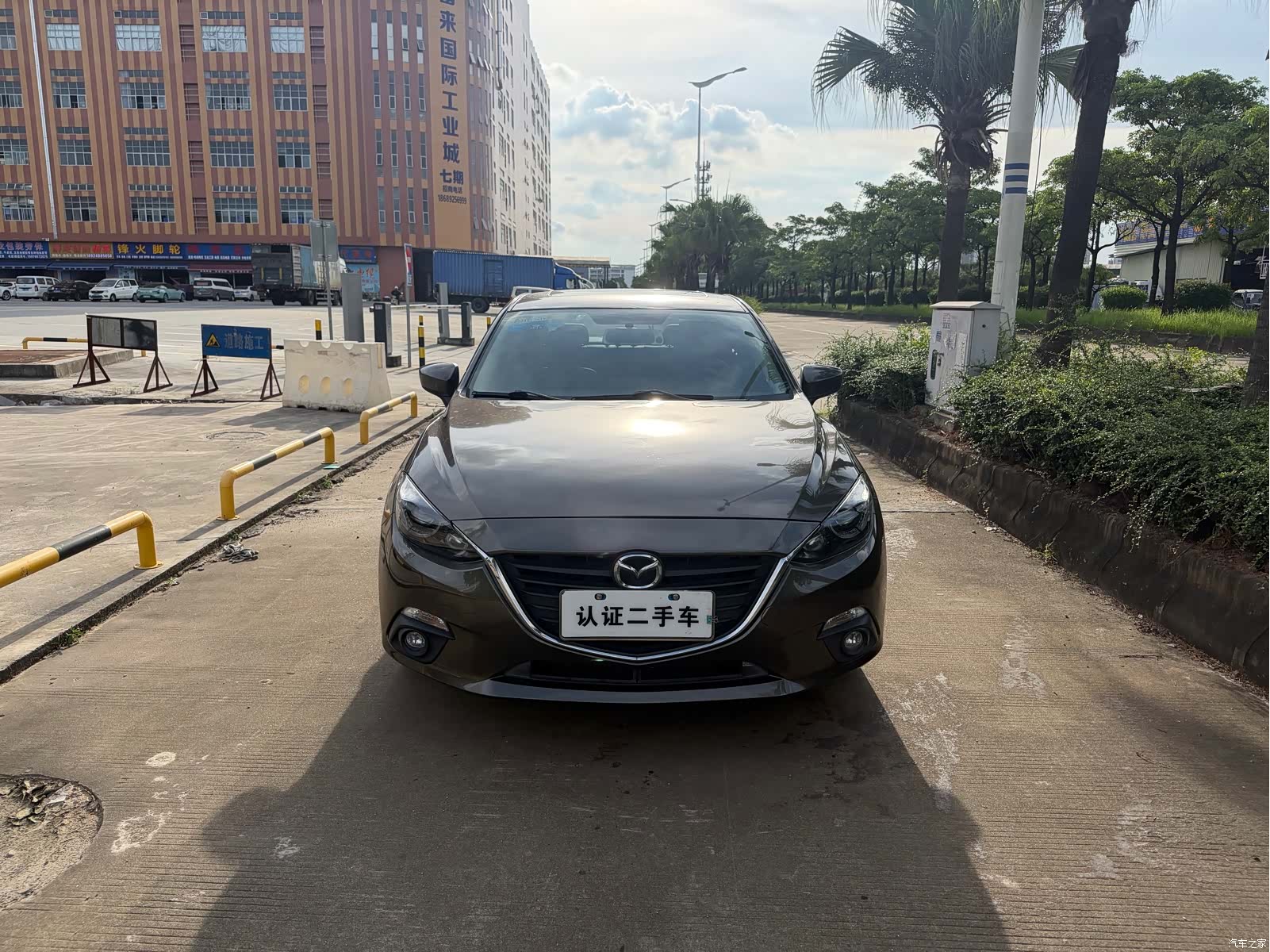 Mazda Mazda3, 2015 2