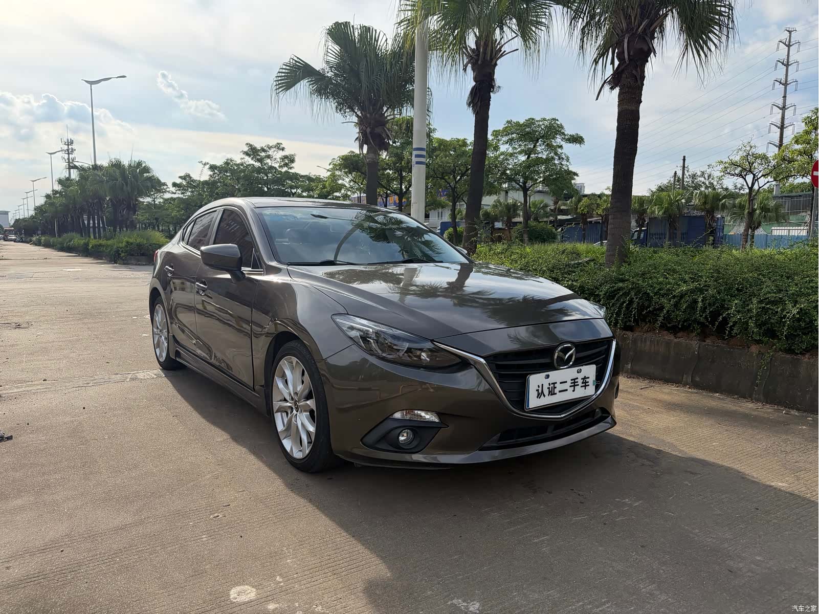 Mazda Mazda3, 2015 3
