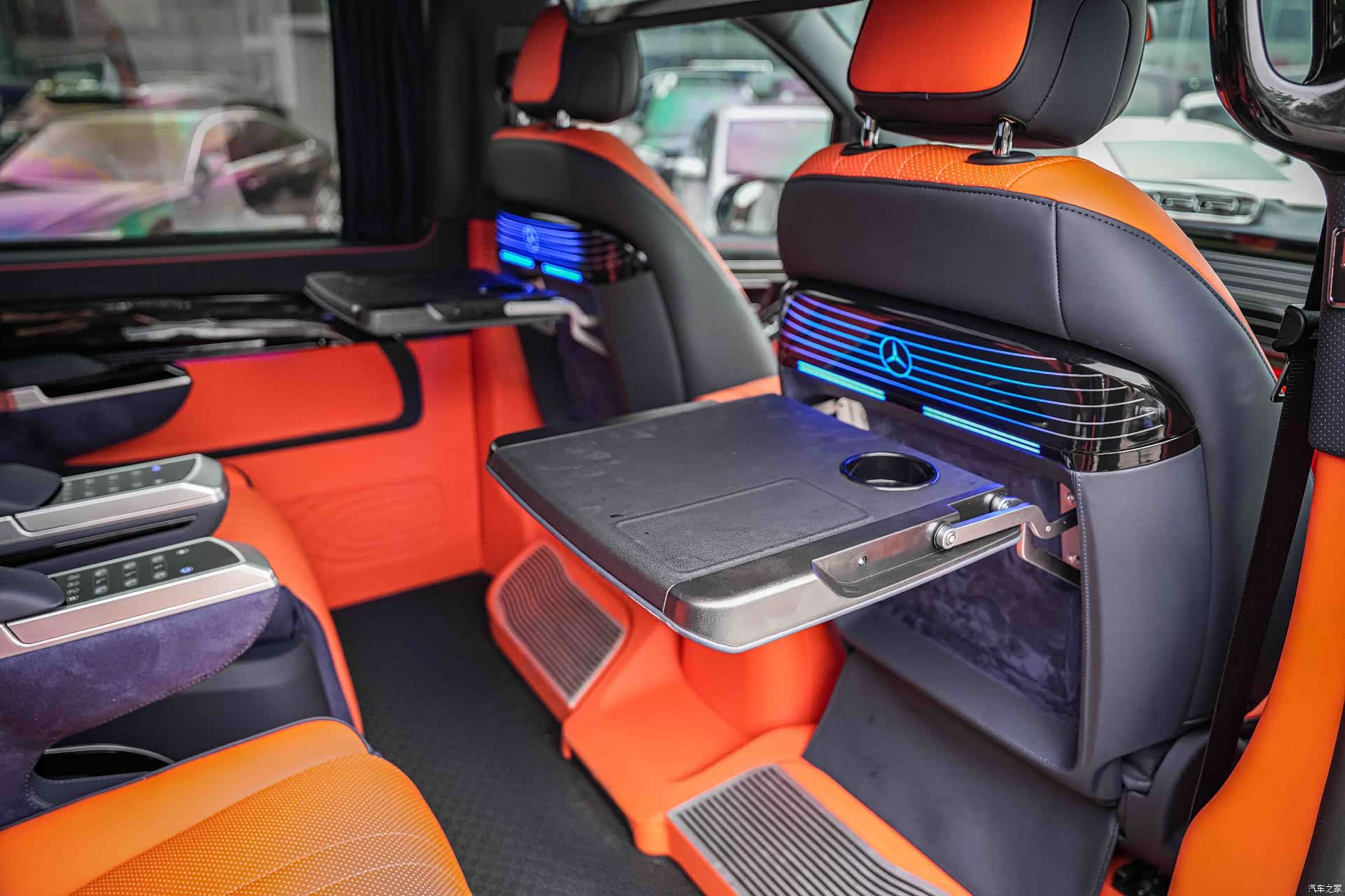 Mercedes-Benz 7, 2022 11