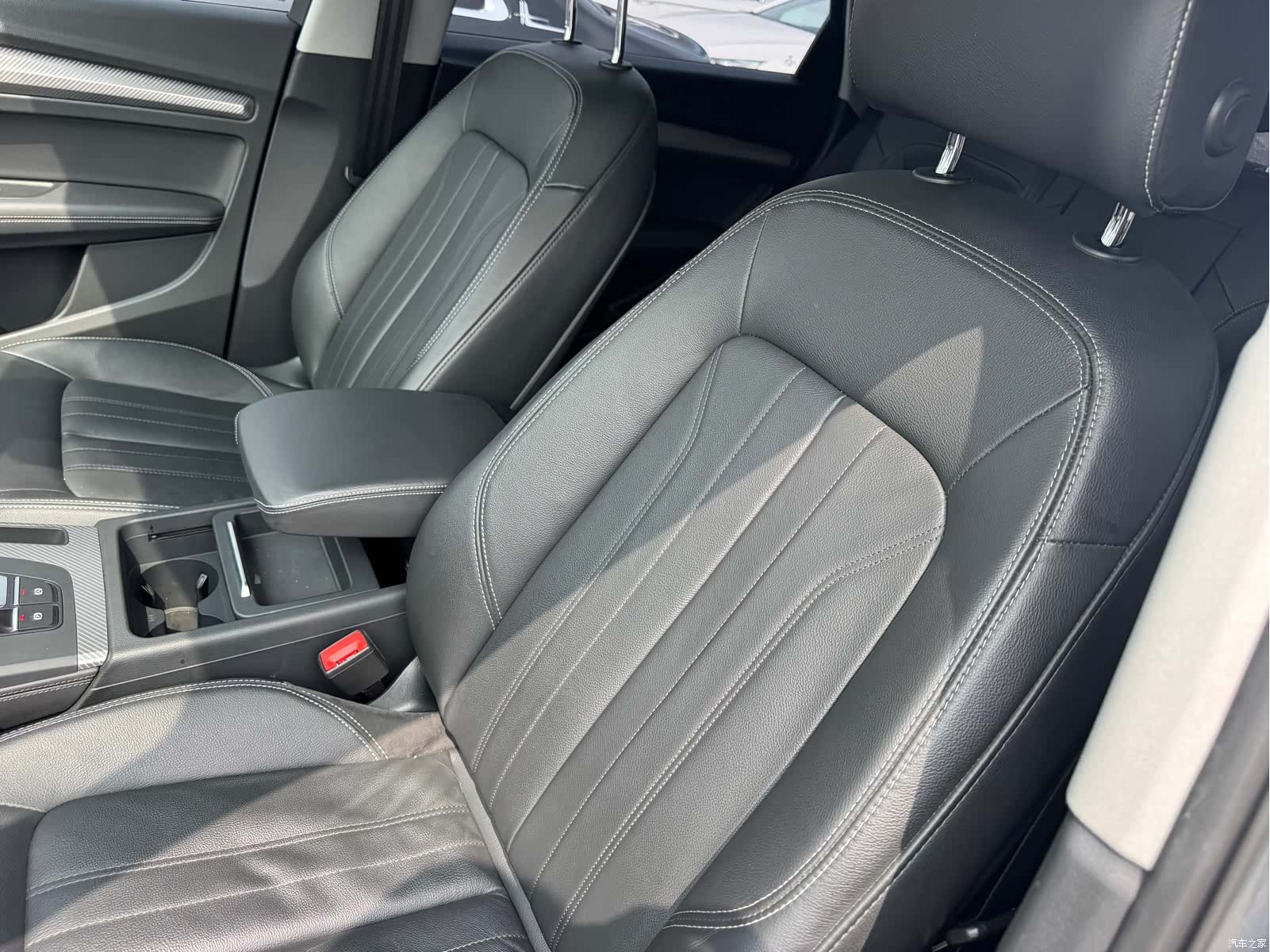 Audi Q5L, 2020 11