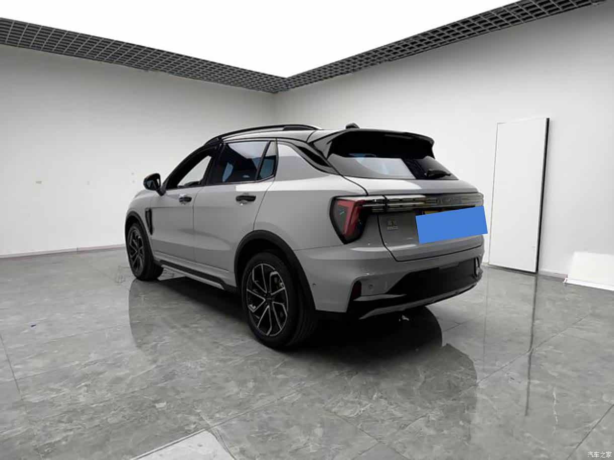 Lynk & Co 01, 2022 все фото