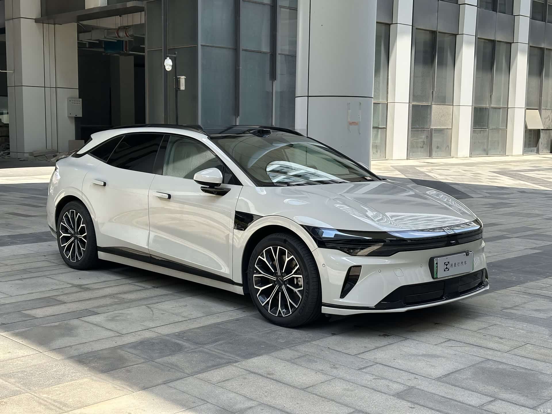 Zeekr 007, 2025 3