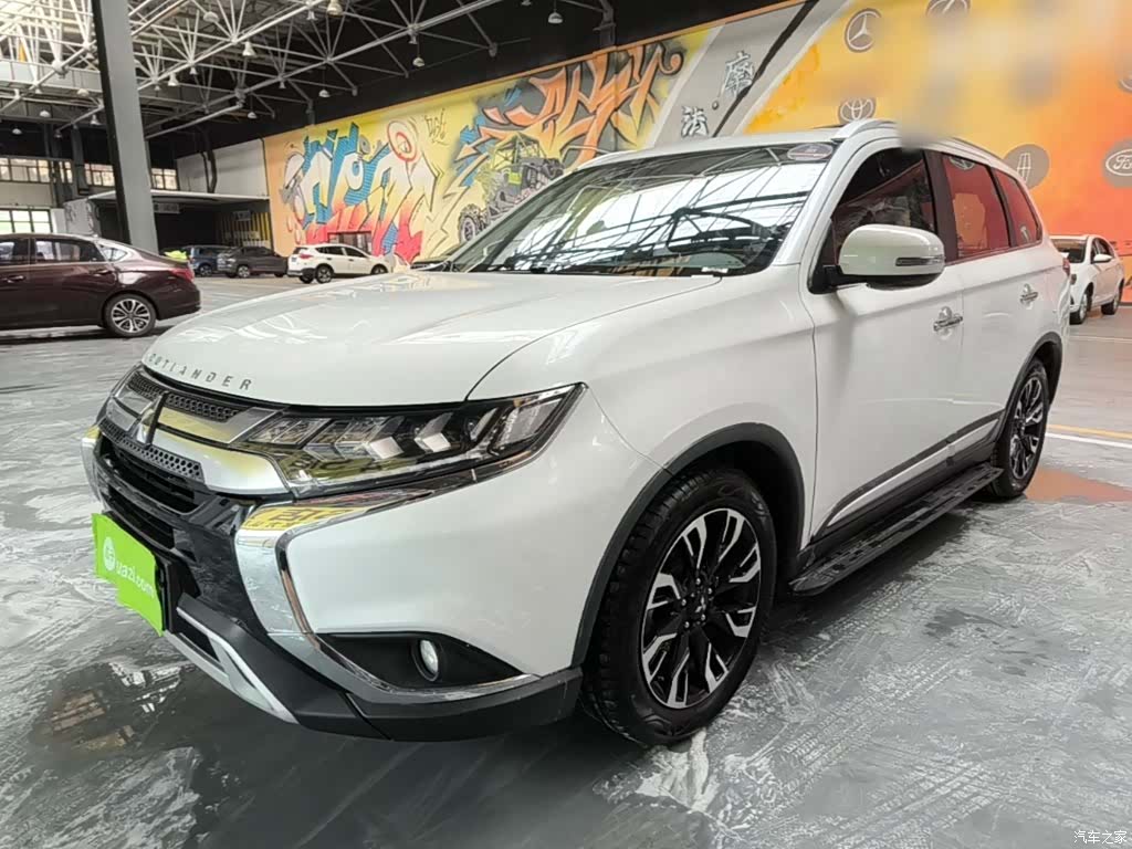 Mitsubishi Outlander, 2020 1