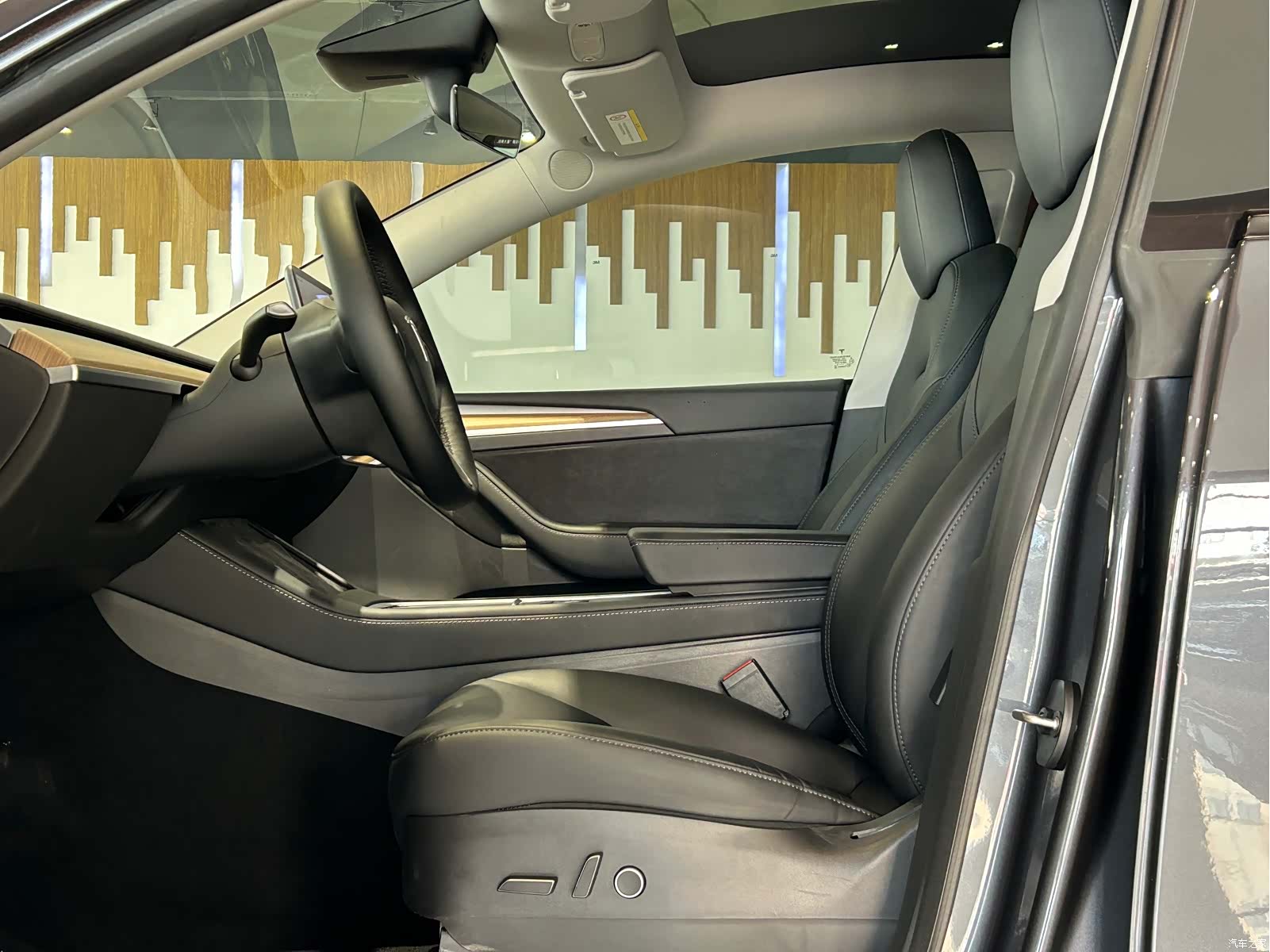 Tesla Model Y, 2022 7