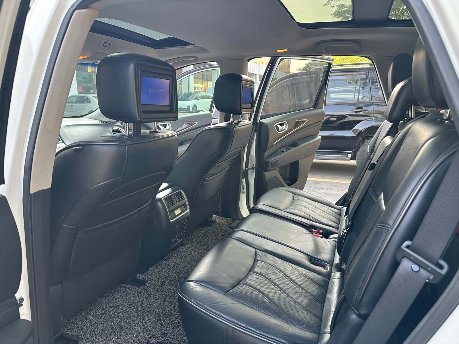 Infiniti QX60, 2014 10