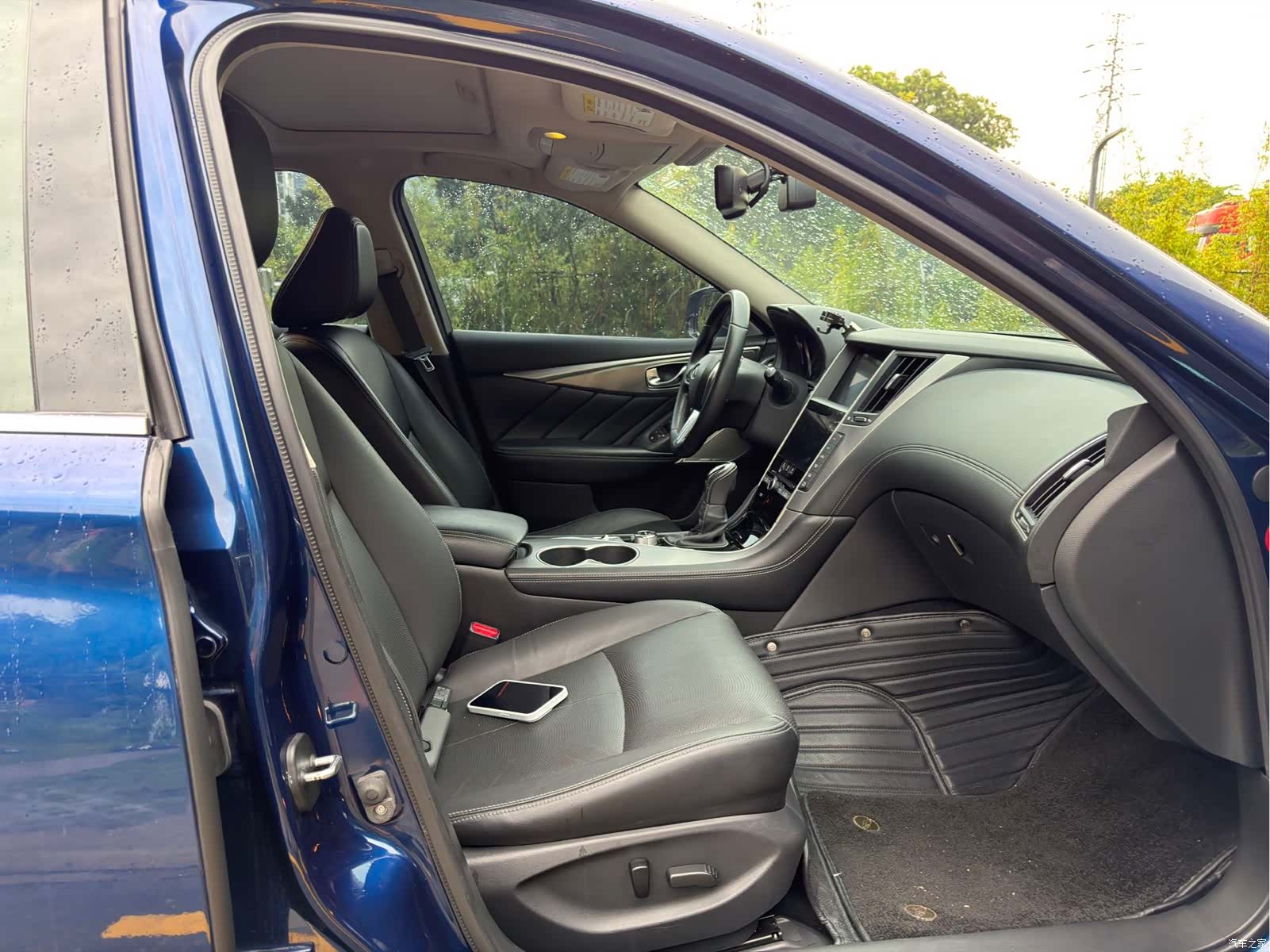 Infiniti Q50L, 2021 10