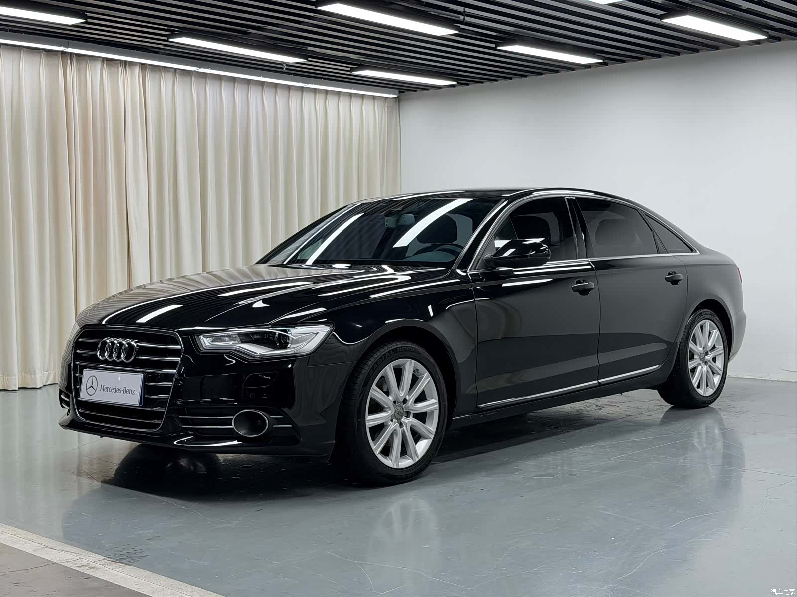 Audi A6L, 2014 1