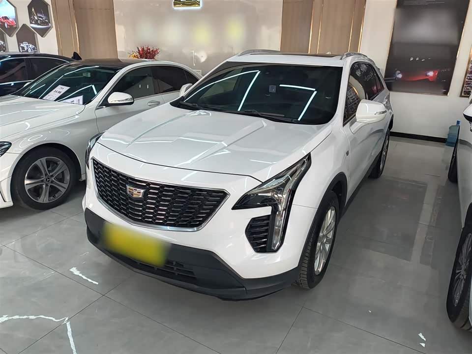 Cadillac XT4