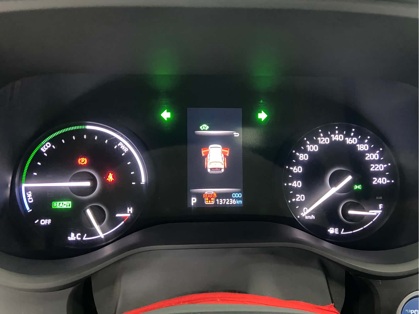 Toyota Granvia, 2023 14