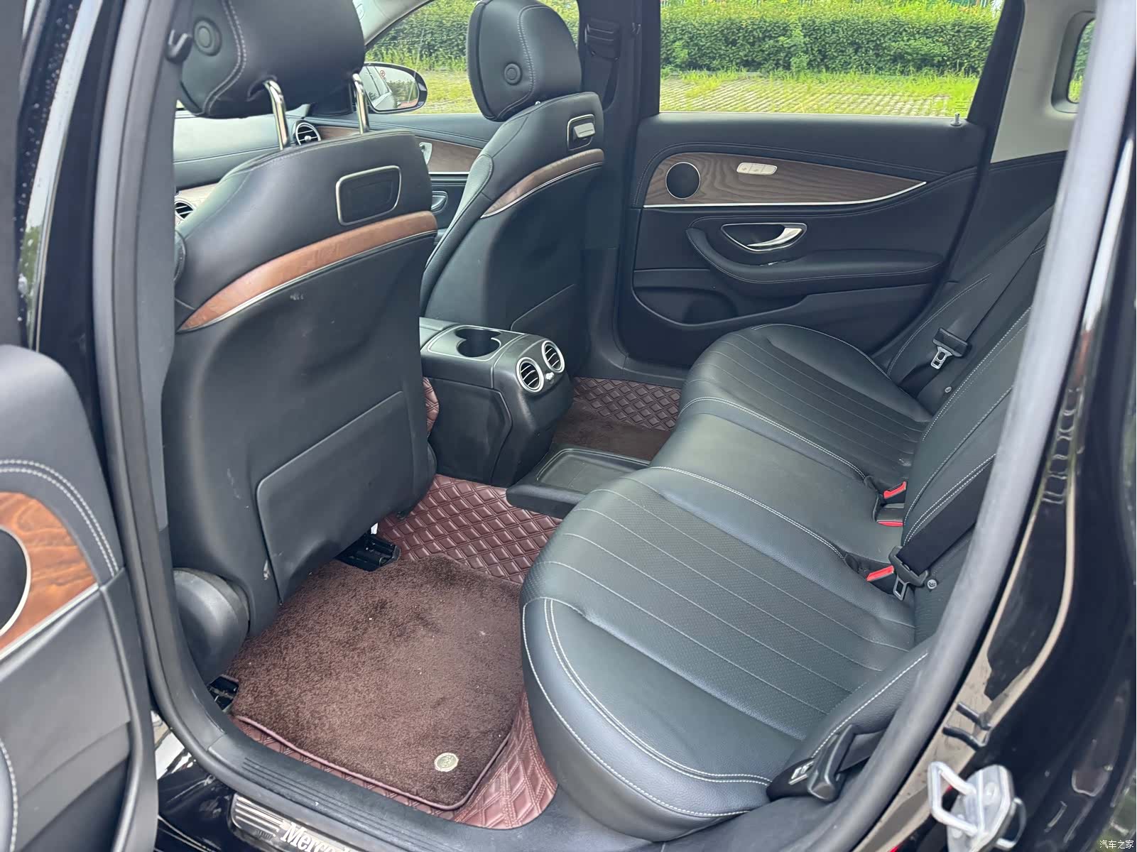Mercedes-Benz E-Class, 2019 11