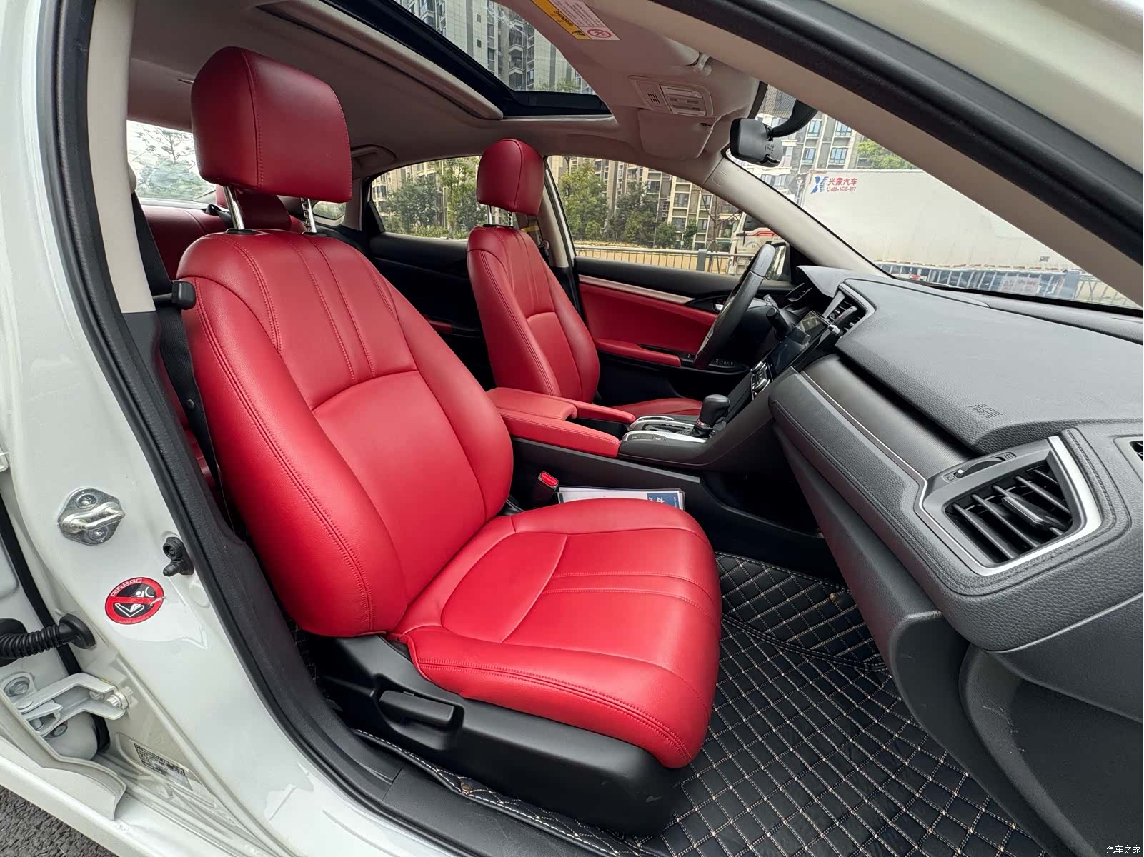 Honda Civic, 2019 11