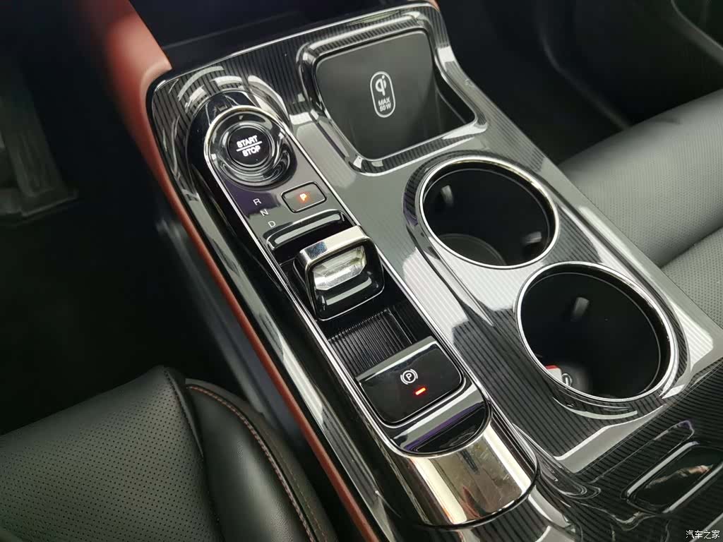 Trumpchi E8, 2024 13