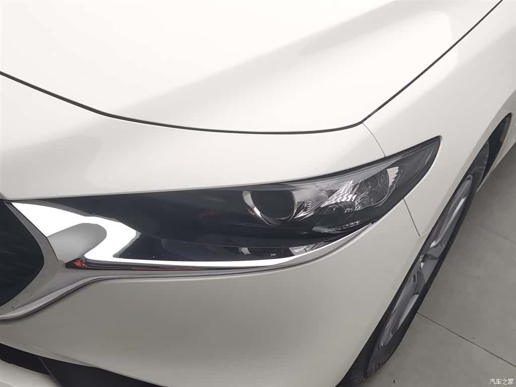 Mazda Mazda3, 2023 7