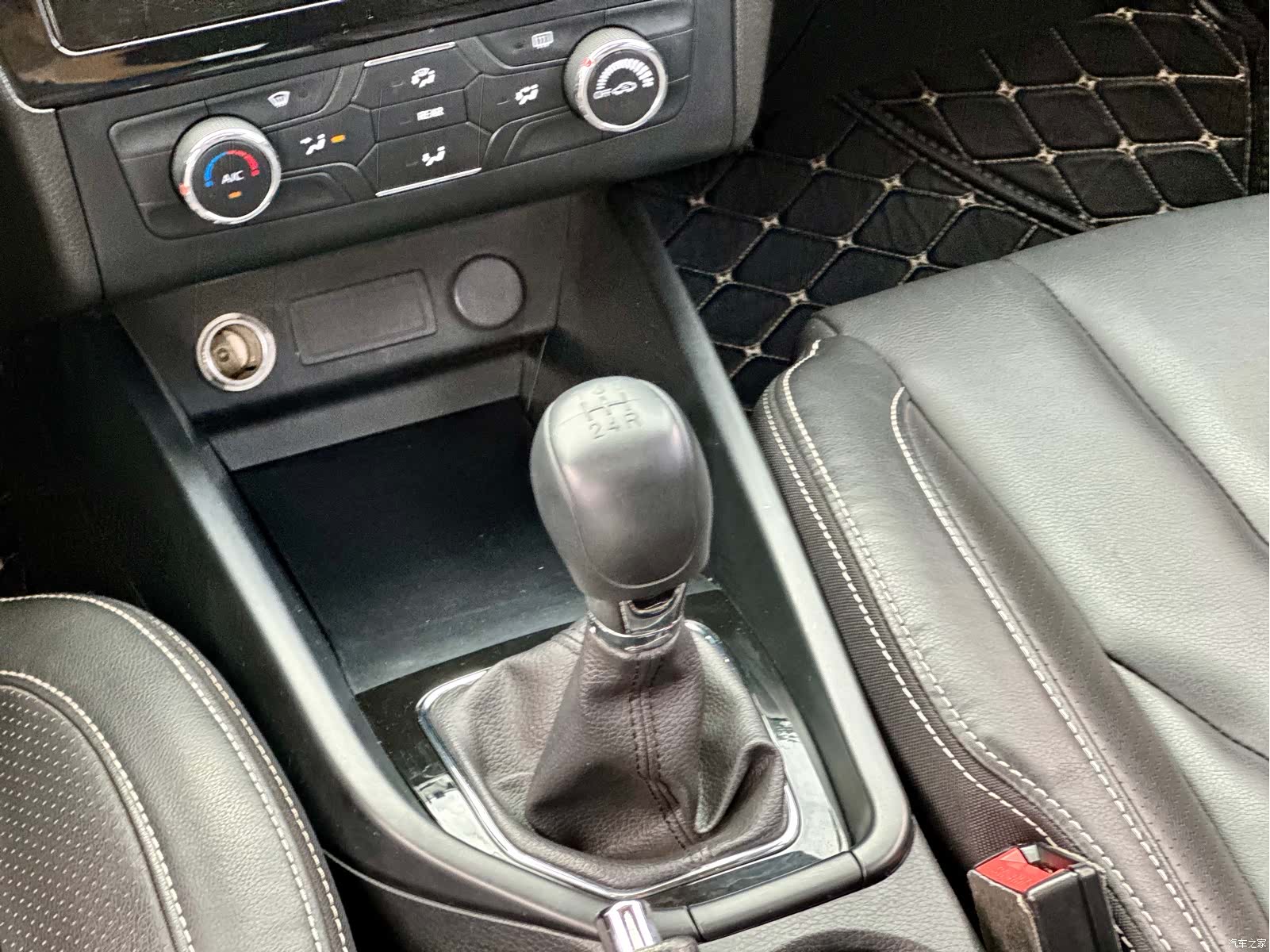 DongFeng 580, 2016 35