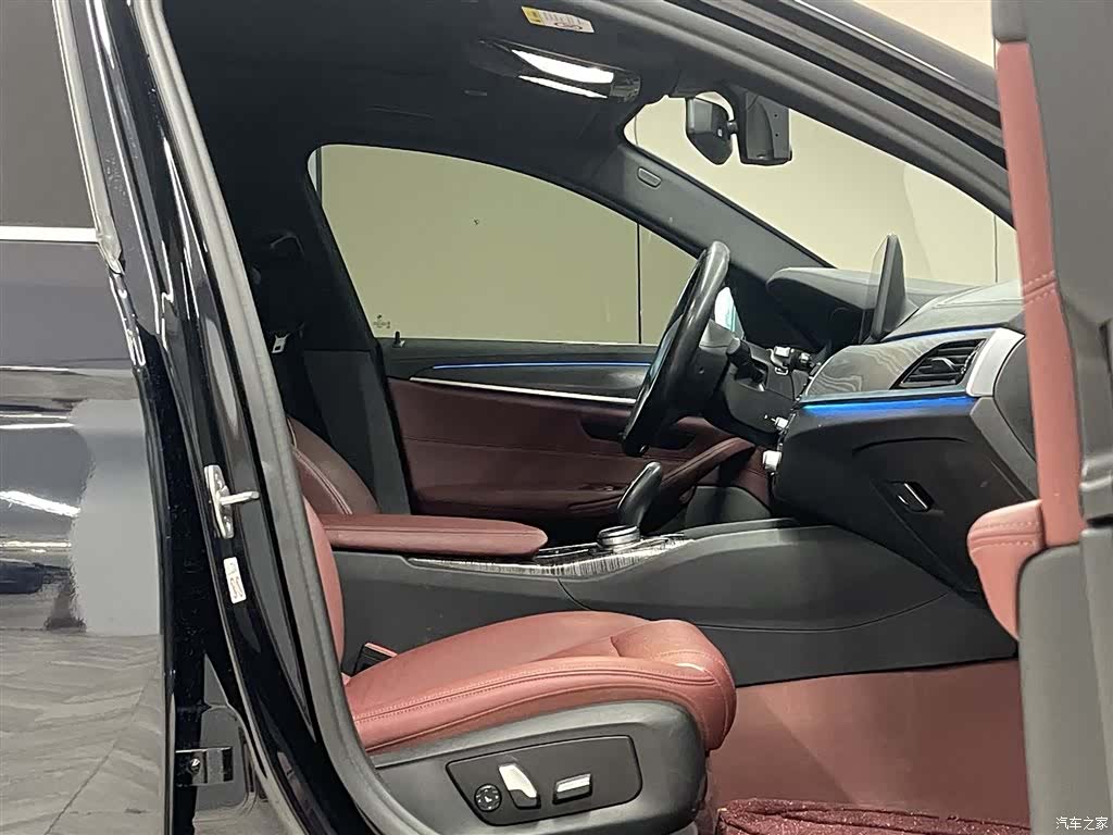 BMW 5 Series, 2021 17