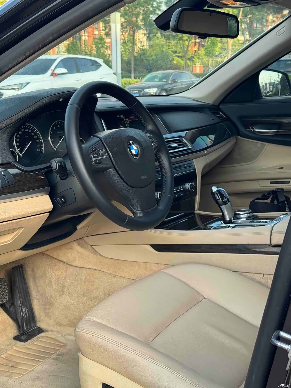 BMW 7 Series, 2011 12
