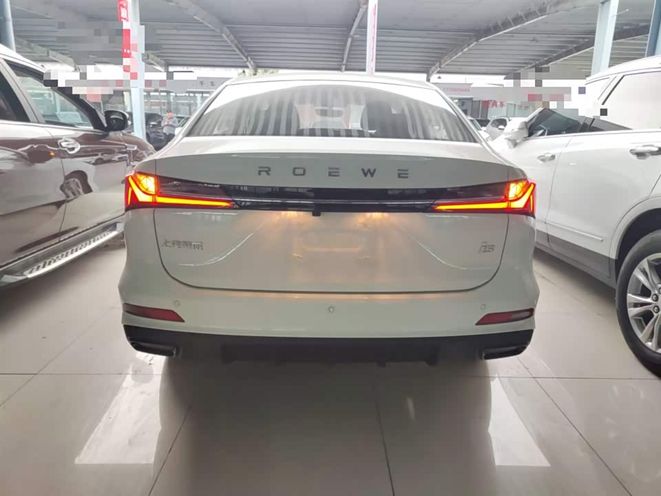 Roewe i5