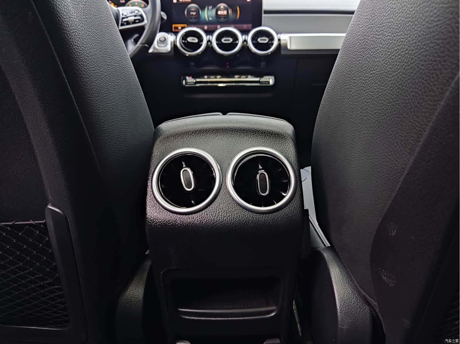 Mercedes-Benz GLB, 2020 10