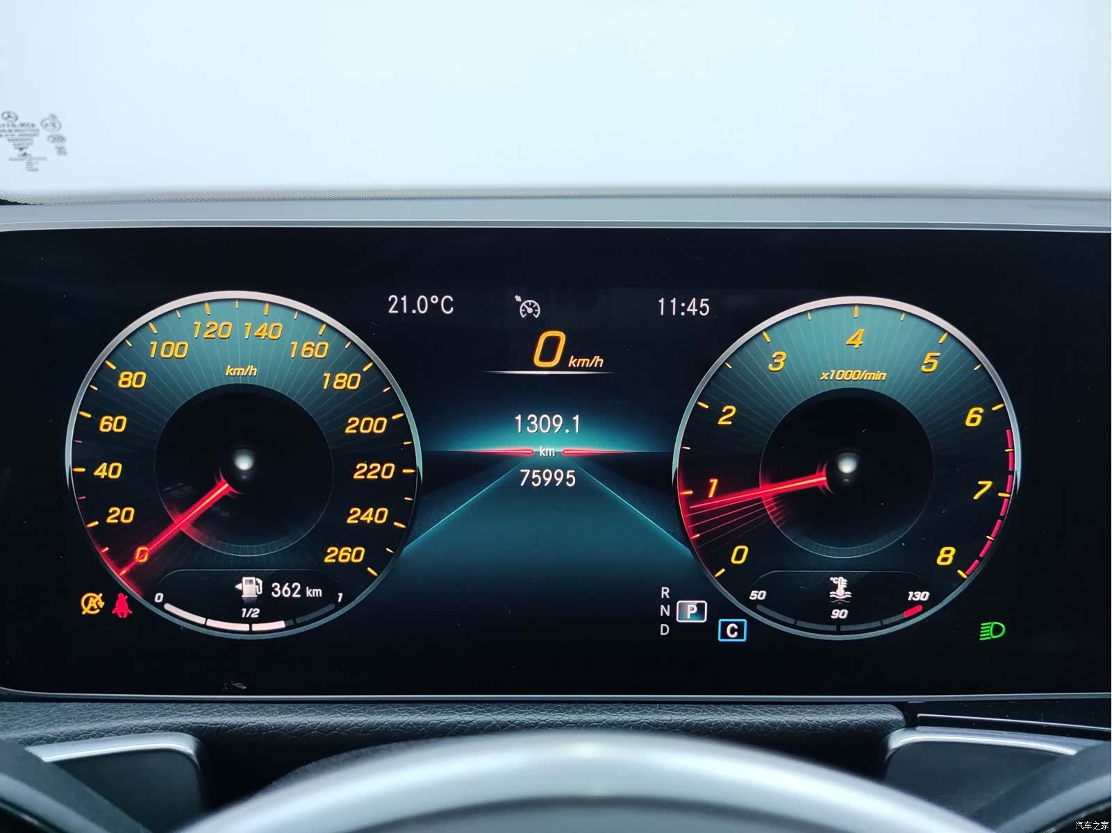 Mercedes-Benz GLB, 2020 11