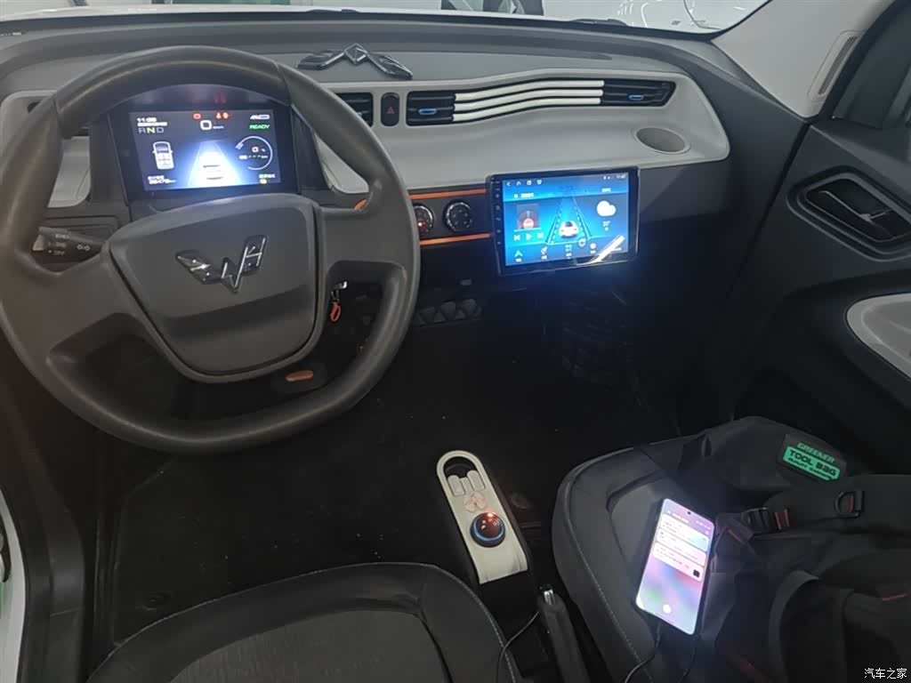 Wuling MINIEV, 2021 10