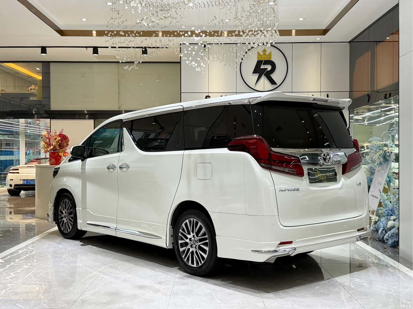 Toyota Alphard, 2015 15