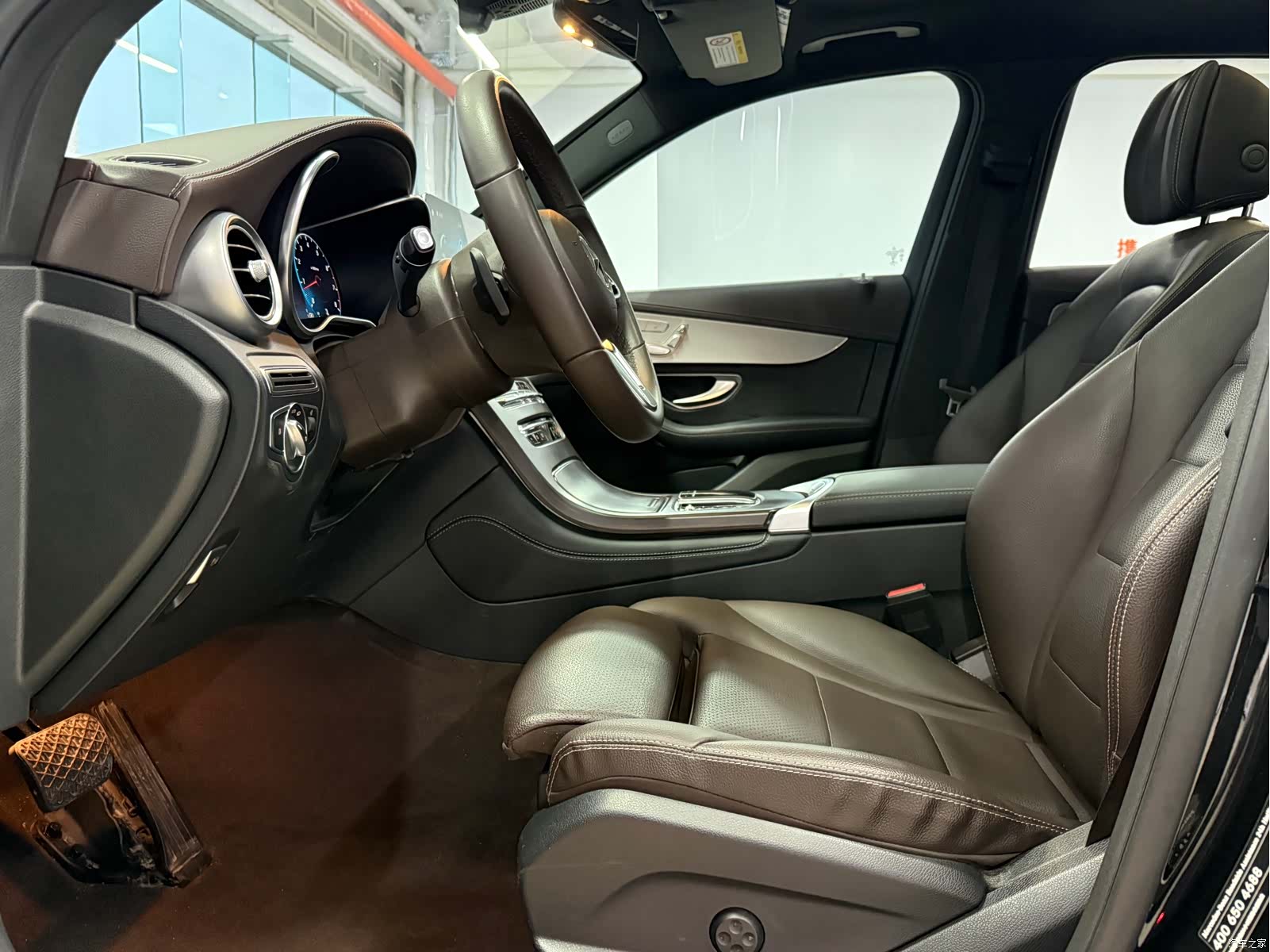 Mercedes-Benz GLC, 2022 10