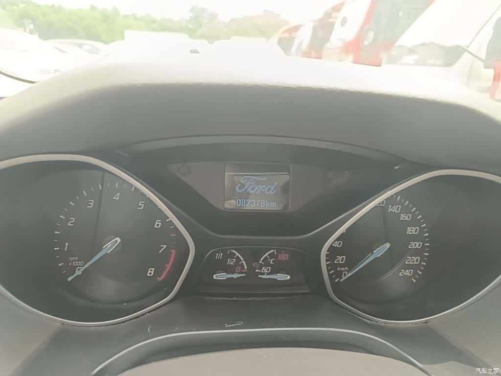 Ford Focus, 2014 12