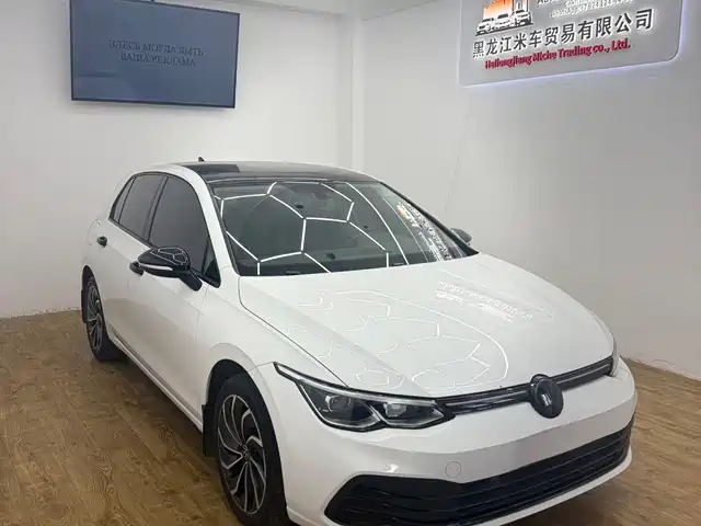 Volkswagen Golf 2023 — купить из Китая под заказ